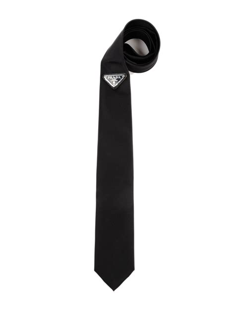 prada tie rep